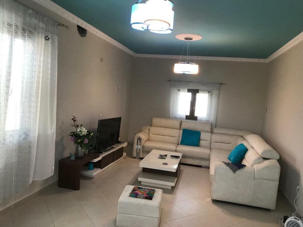 Sara'S Villa Shkodër 外观 照片